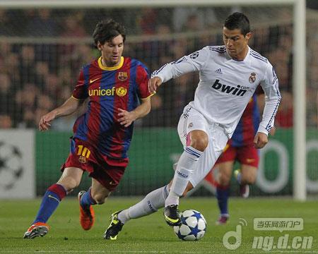 《马上踢足球》5月8日内测神秘代言 超模vs球